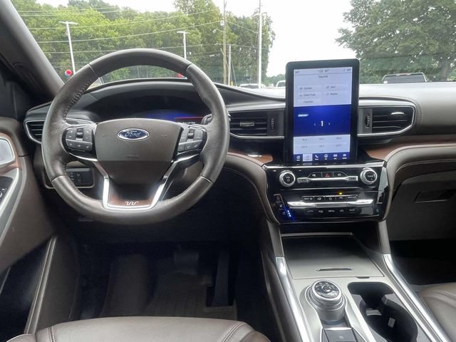 Certified 2022 Ford Explorer King Ranch w/ Class IV Trailer Tow Package AWD/4WD image 16