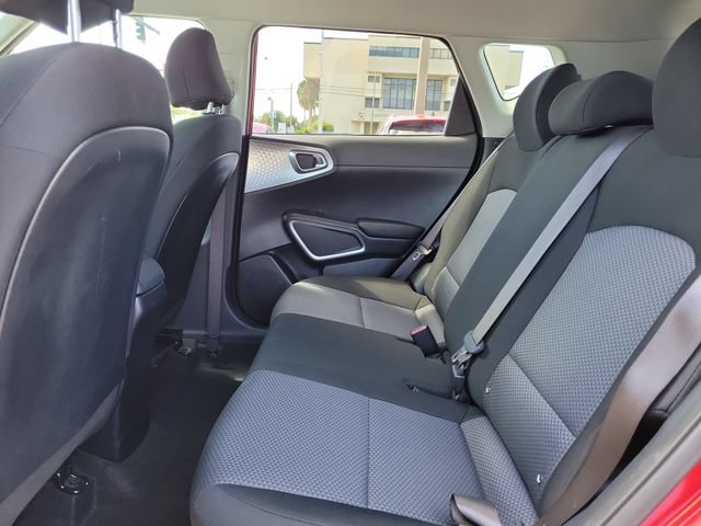 Used 2024 Kia Soul LX w/ Option Group 015 FWD image 10