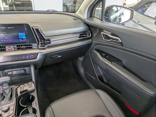 Used 2023 Kia Sportage EX image 15