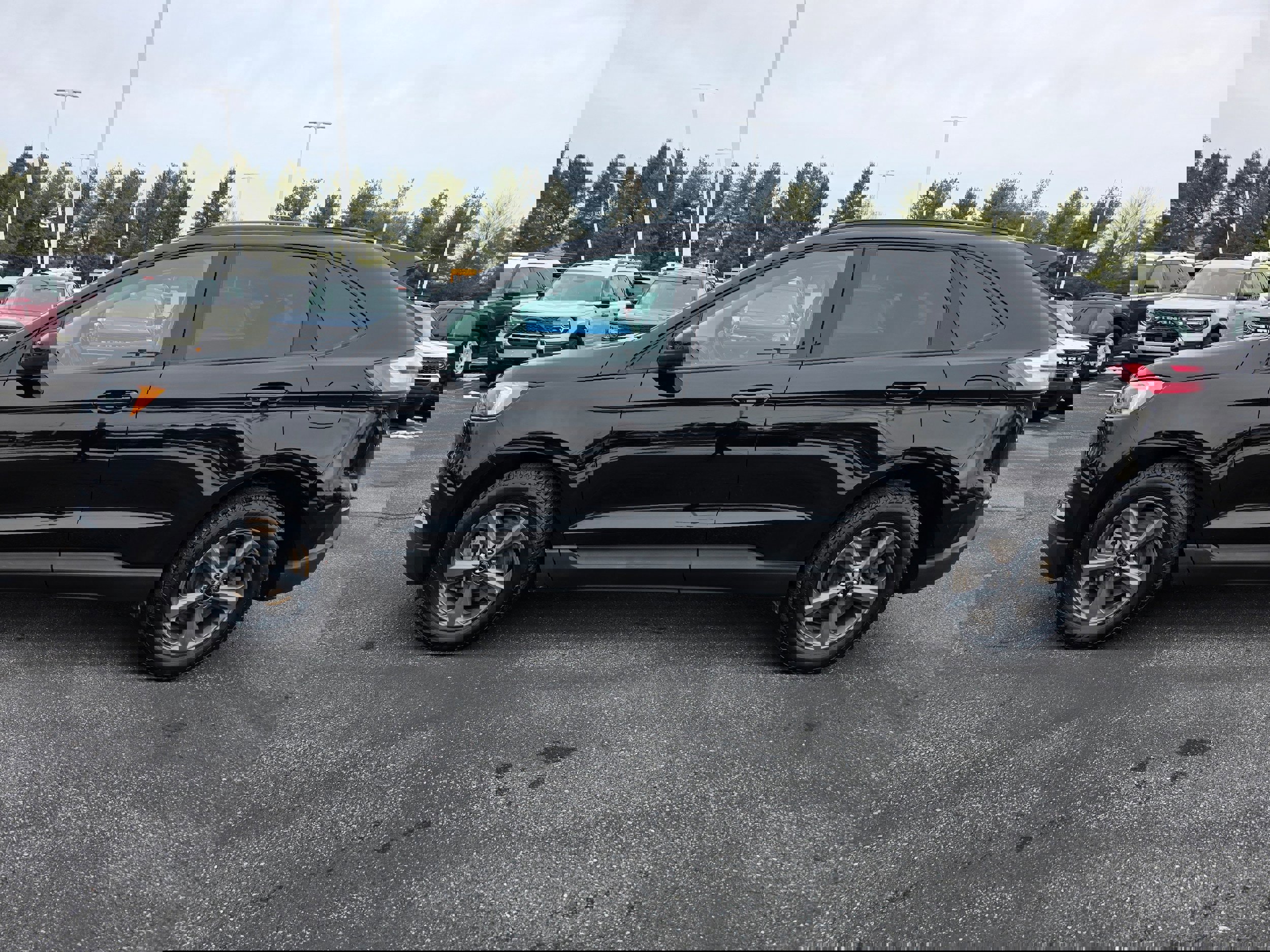 Certified 2023 Ford Edge SEL w/ Sport Appearance Package image 6
