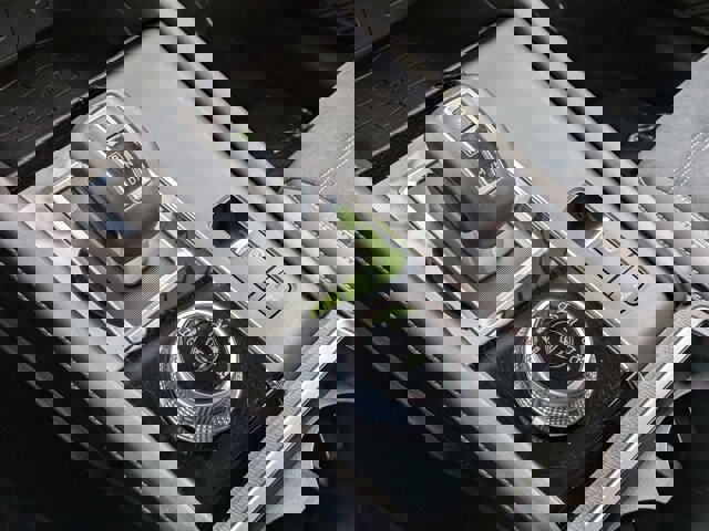 Used 2022 Mitsubishi Outlander SE image 28