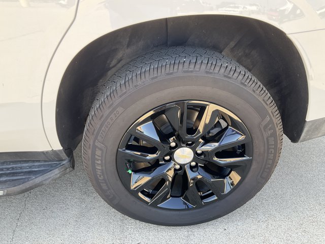 Used 2023 Chevrolet Tahoe LT w/ LT Signature Plus Package RWD image 16