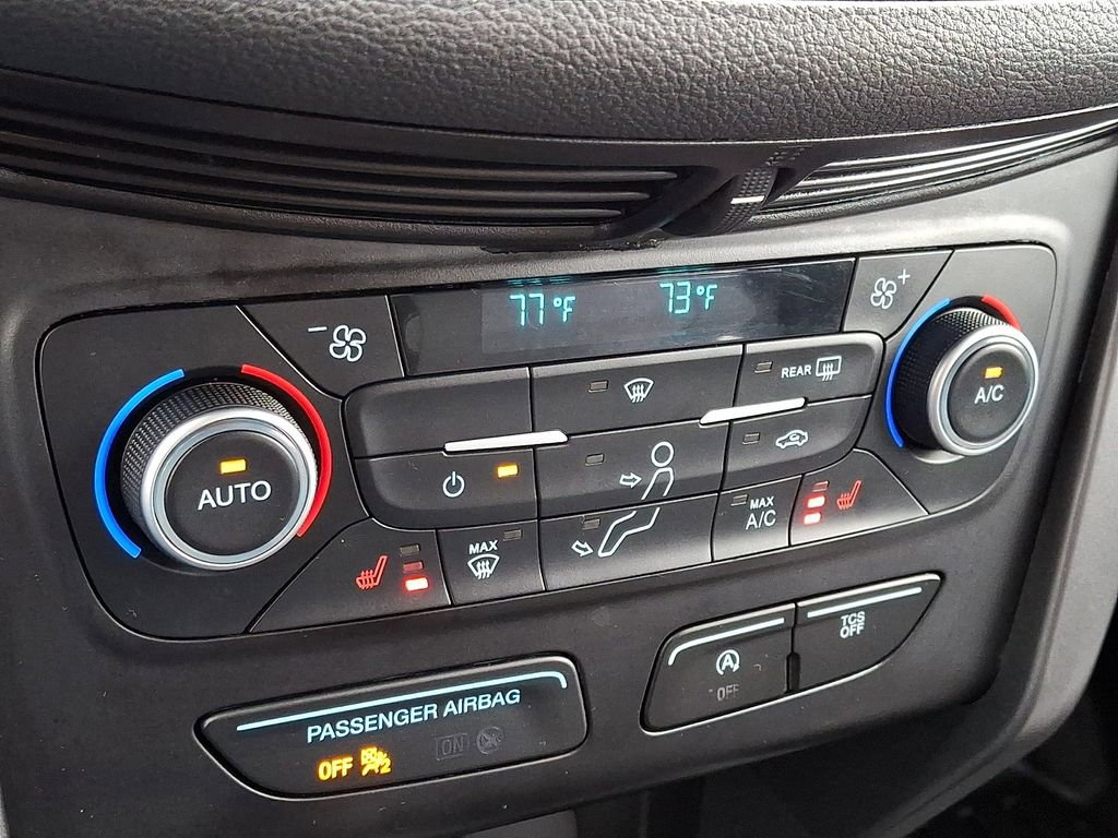 Certified 2018 Ford Escape SE w/ SE Sync 3 Package image 15