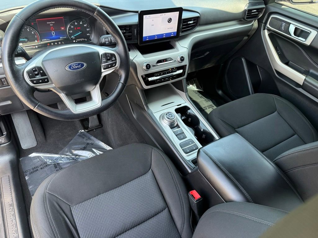Certified 2023 Ford Explorer XLT RWD image 10