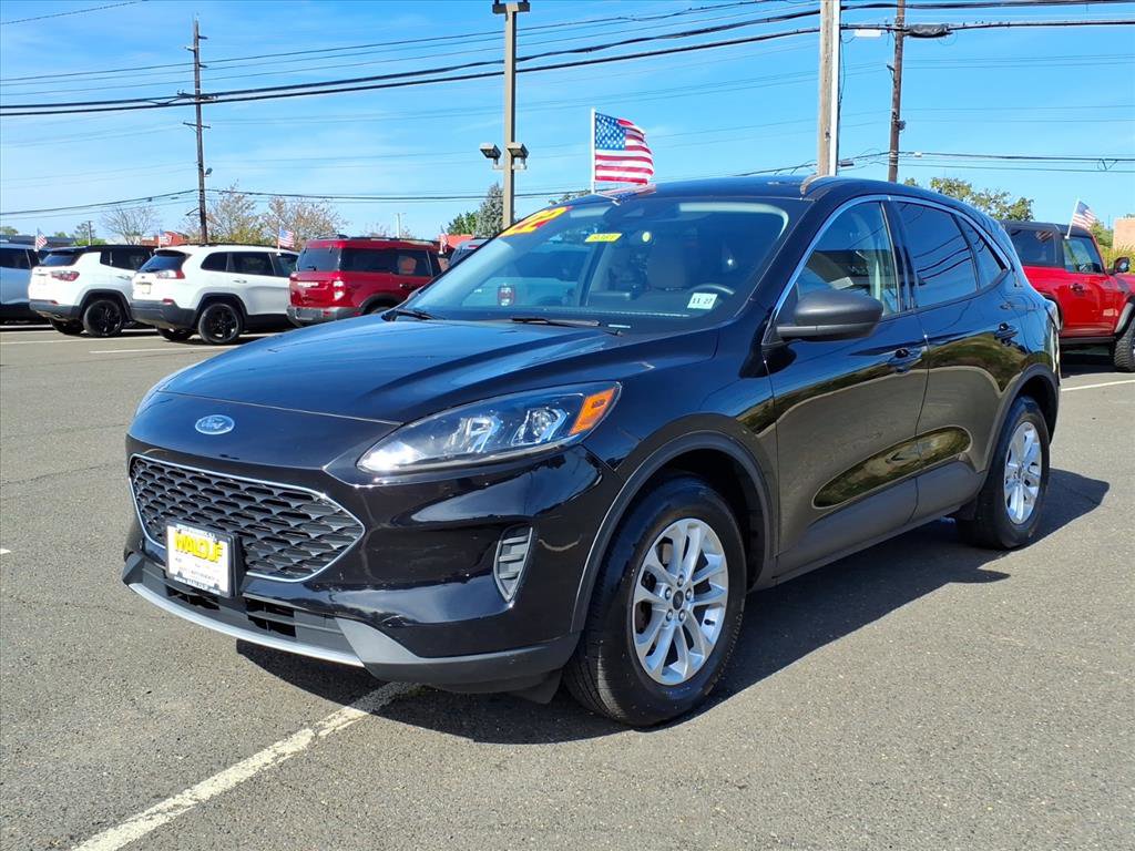 Certified 2022 Ford Escape SE w/ Cold Weather Package image 3