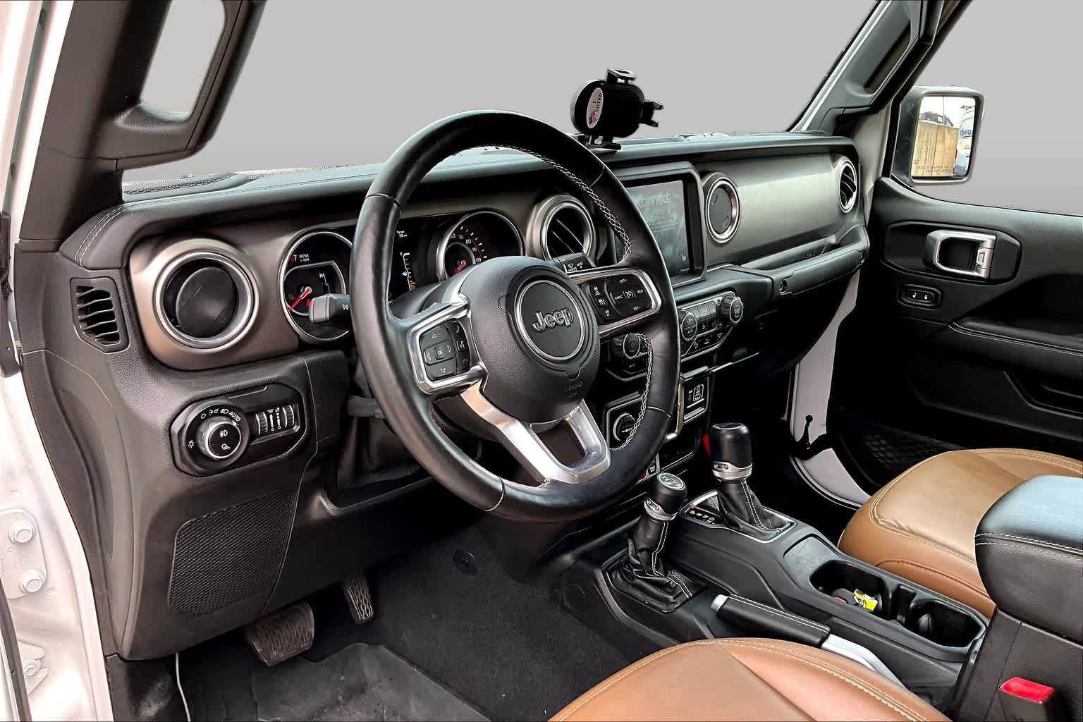 Used 2020 Jeep Gladiator Rubicon AWD/4WD image 18