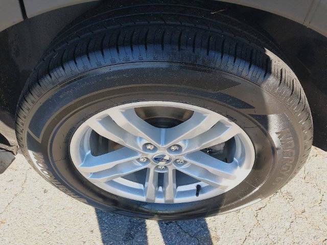 Certified 2023 Ford Explorer XLT RWD image 13