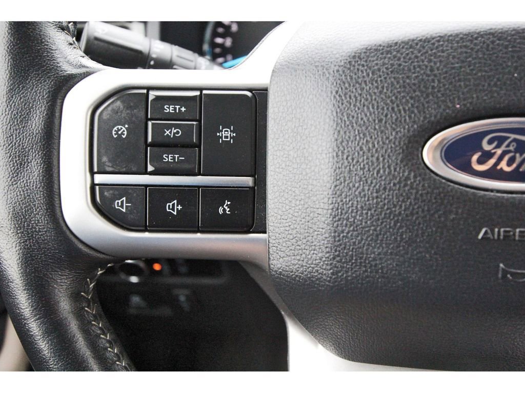 Certified 2024 Ford Expedition XLT RWD image 18