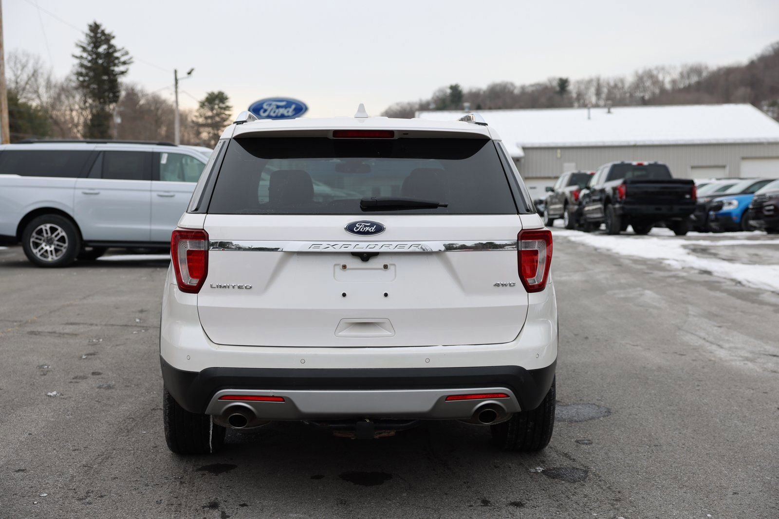 Certified 2017 Ford Explorer Limited w/ Equipment Group 301A image 4