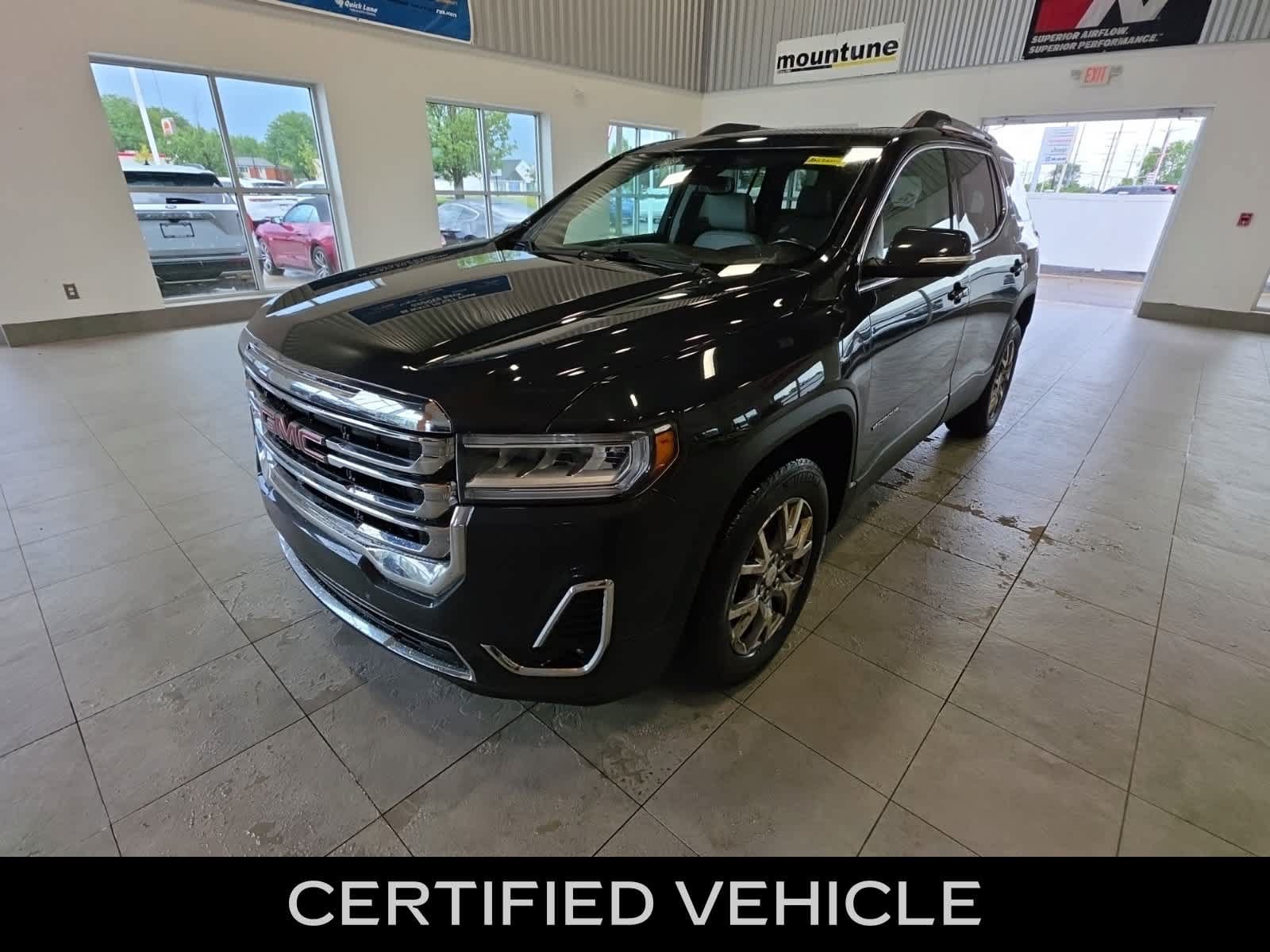 Used 2020 GMC Acadia SLT w/ GMC Pro Grade Package