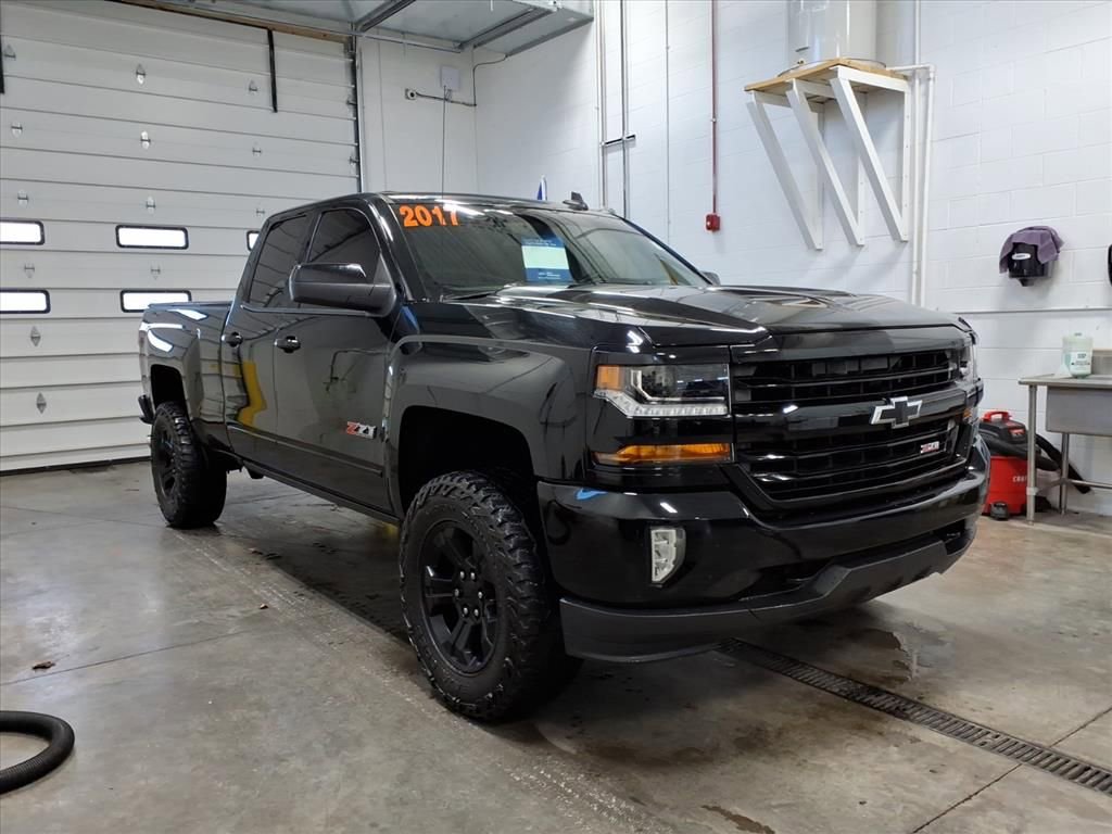 Used 2017 Chevrolet Silverado 1500 LT w/ Midnight Edition