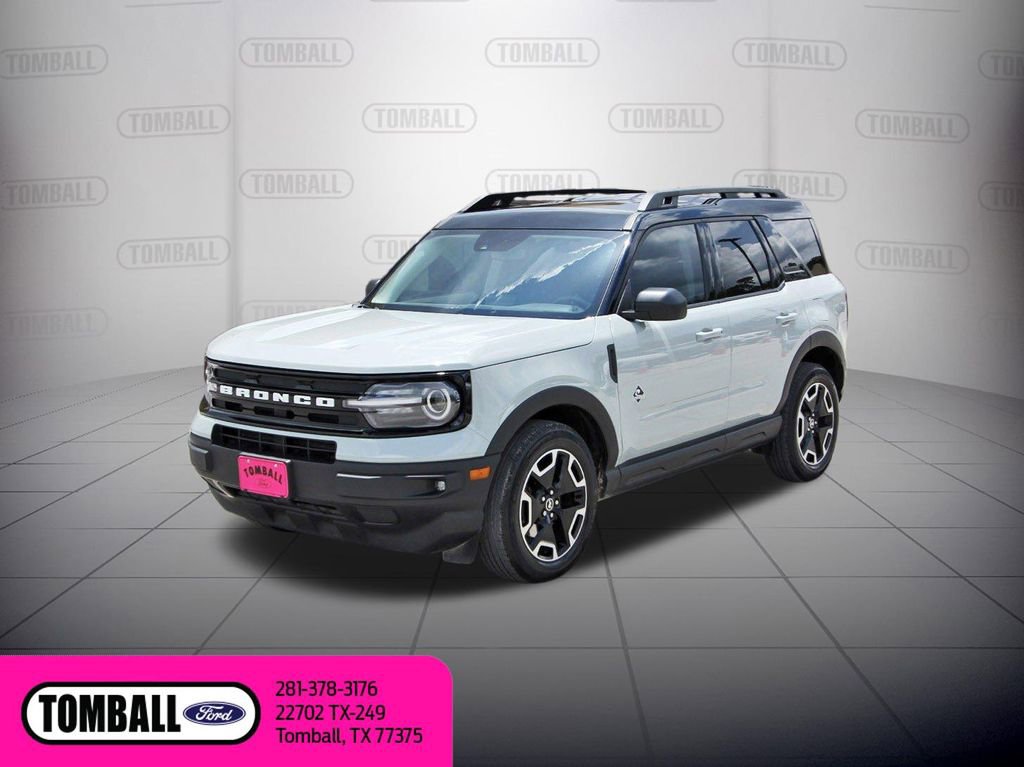 Certified 2022 Ford Bronco Sport Outer Banks w/ Tech Package AWD/4WD image 3