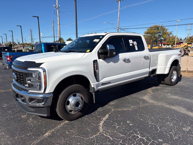 Certified 2023 Ford F350 Lariat w/ Lariat Ultimate Package AWD/4WD image 7