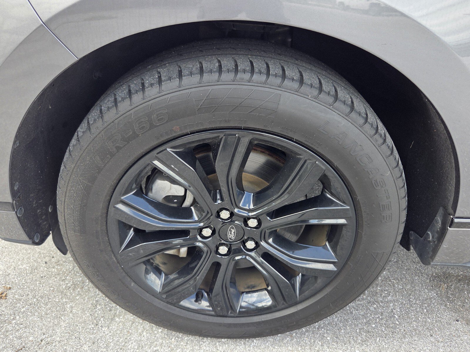Certified 2022 Ford Edge SE w/ Black Appearance Package AWD/4WD image 18