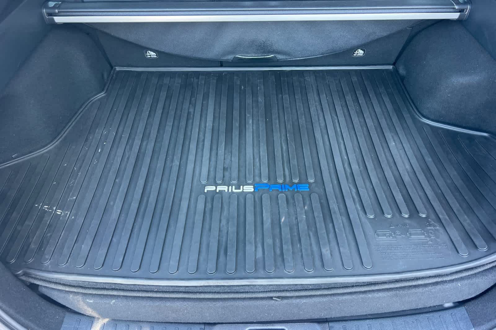 Used 2021 Toyota Prius Prime Limited w/ Carpet Mat Package (TMS) image 16