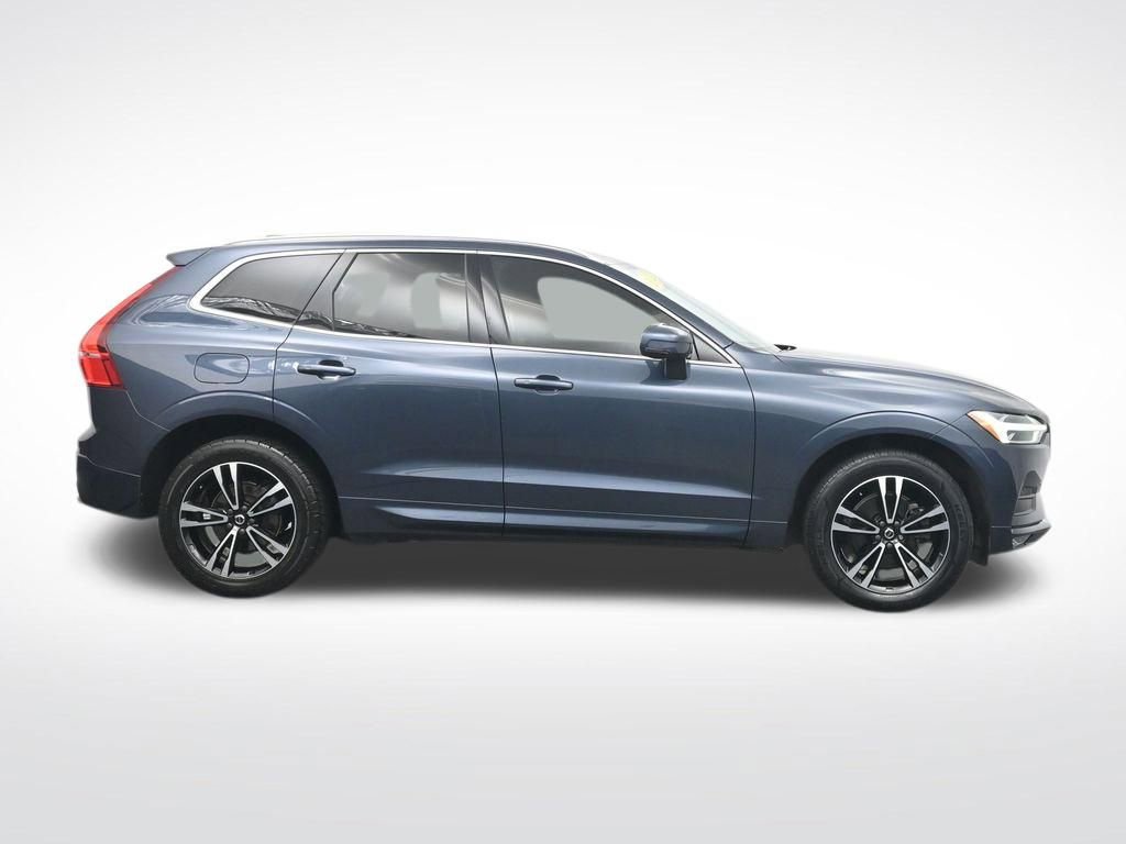 Used 2021 Volvo XC60 T5 Momentum w/ Protection Package Premier FWD image 4