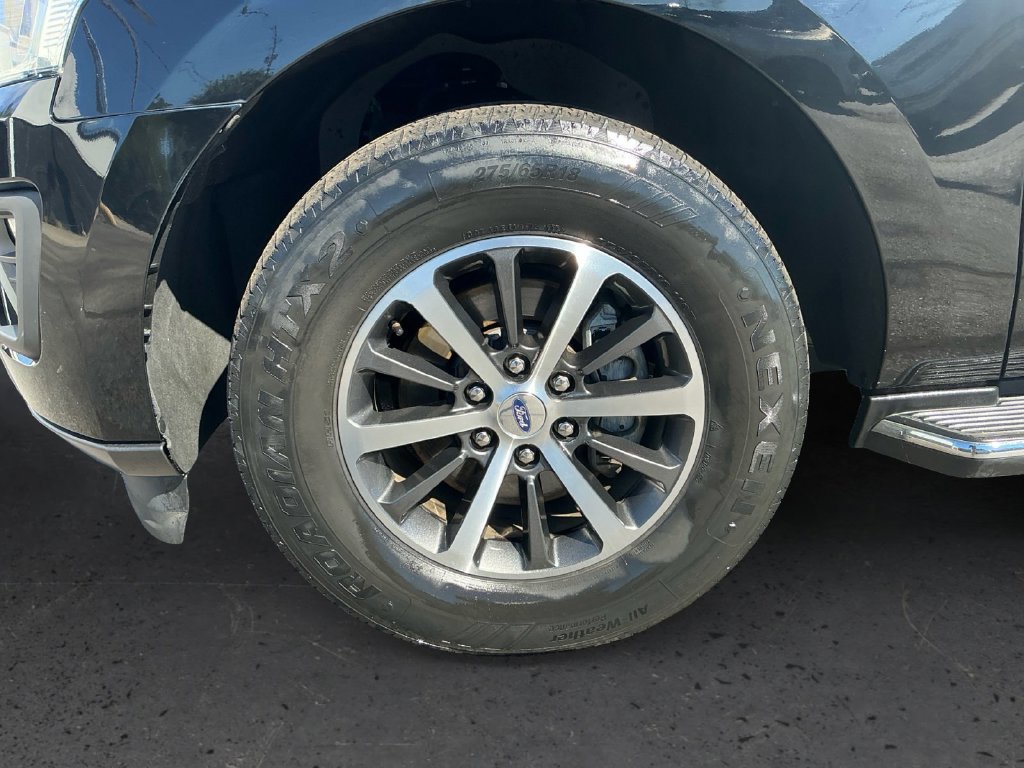 Certified 2018 Ford Expedition XLT w/ Equipment Group 202A RWD image 13