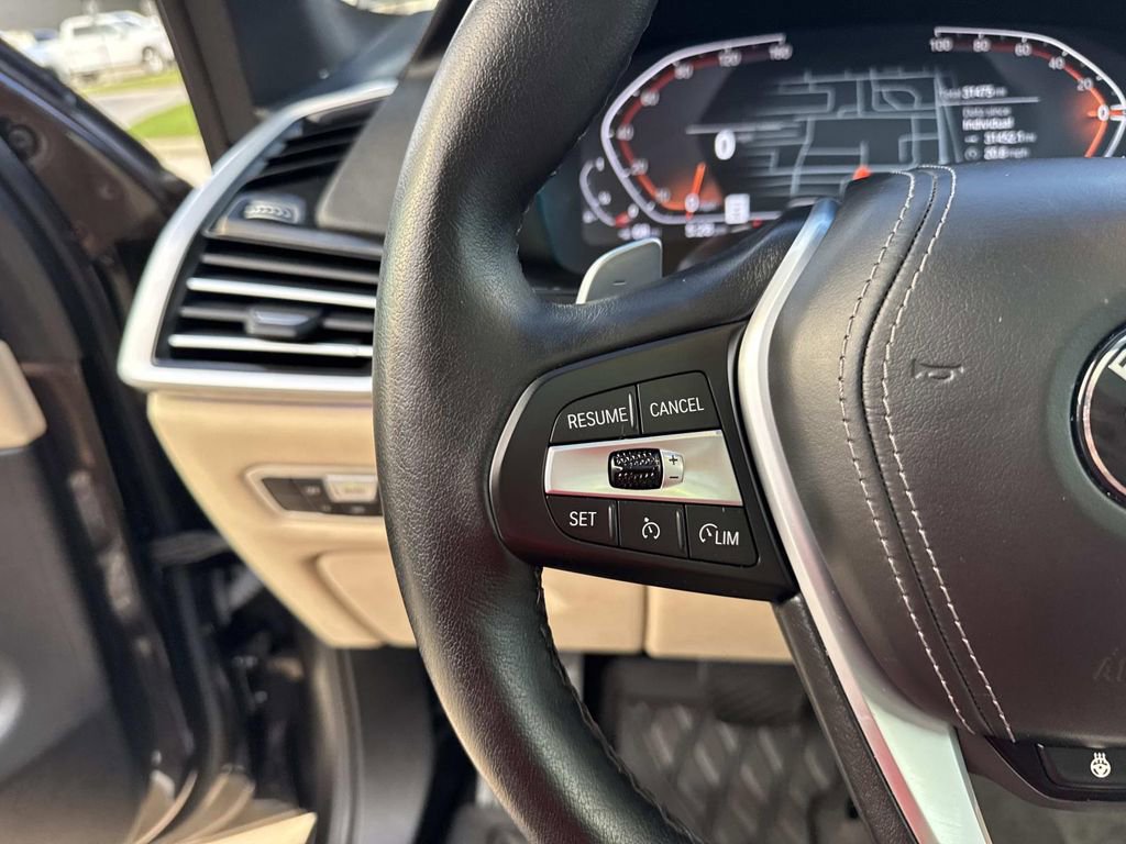 Used 2022 BMW X5 sDrive40i w/ Parking Assistance Package image 26