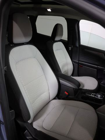 Certified 2024 Ford Escape Active w/ Tech Pack #1 AWD/4WD image 9