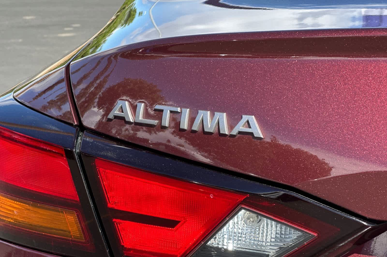 Used 2024 Nissan Altima 2.5 SV image 27