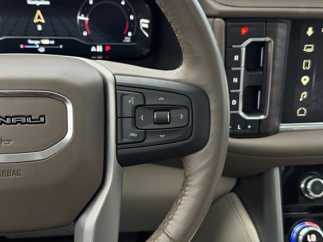 Used 2022 GMC Yukon Denali AWD/4WD image 32