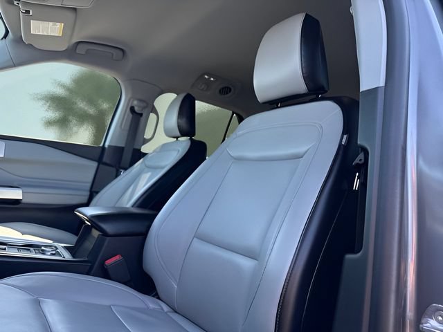 Certified 2021 Ford Explorer XLT w/ Equipment Group 202A AWD/4WD image 20