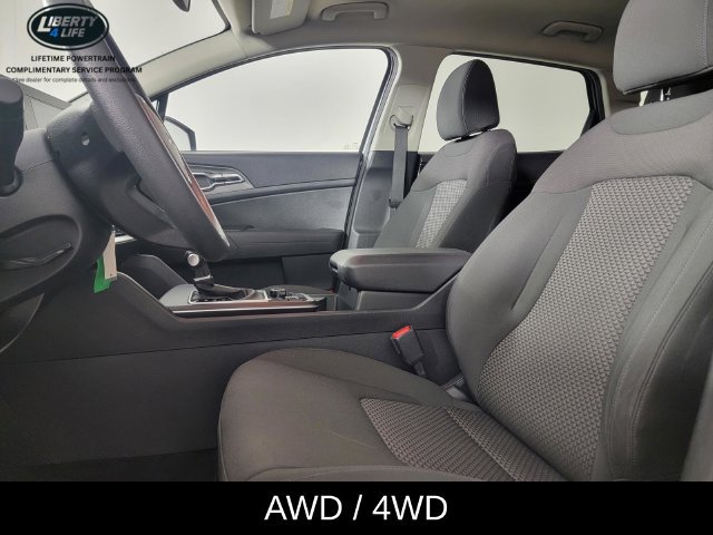 Used 2024 Kia Sportage LX AWD/4WD image 13
