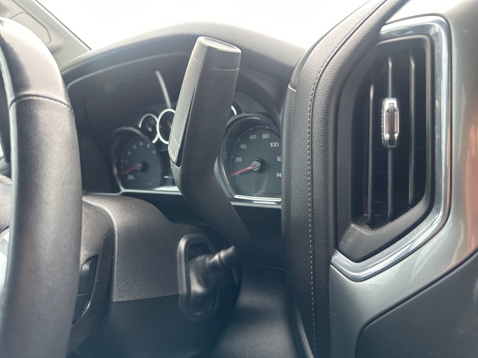 Used 2022 Chevrolet Silverado 1500 LT Trail Boss w/ Safety Package image 16