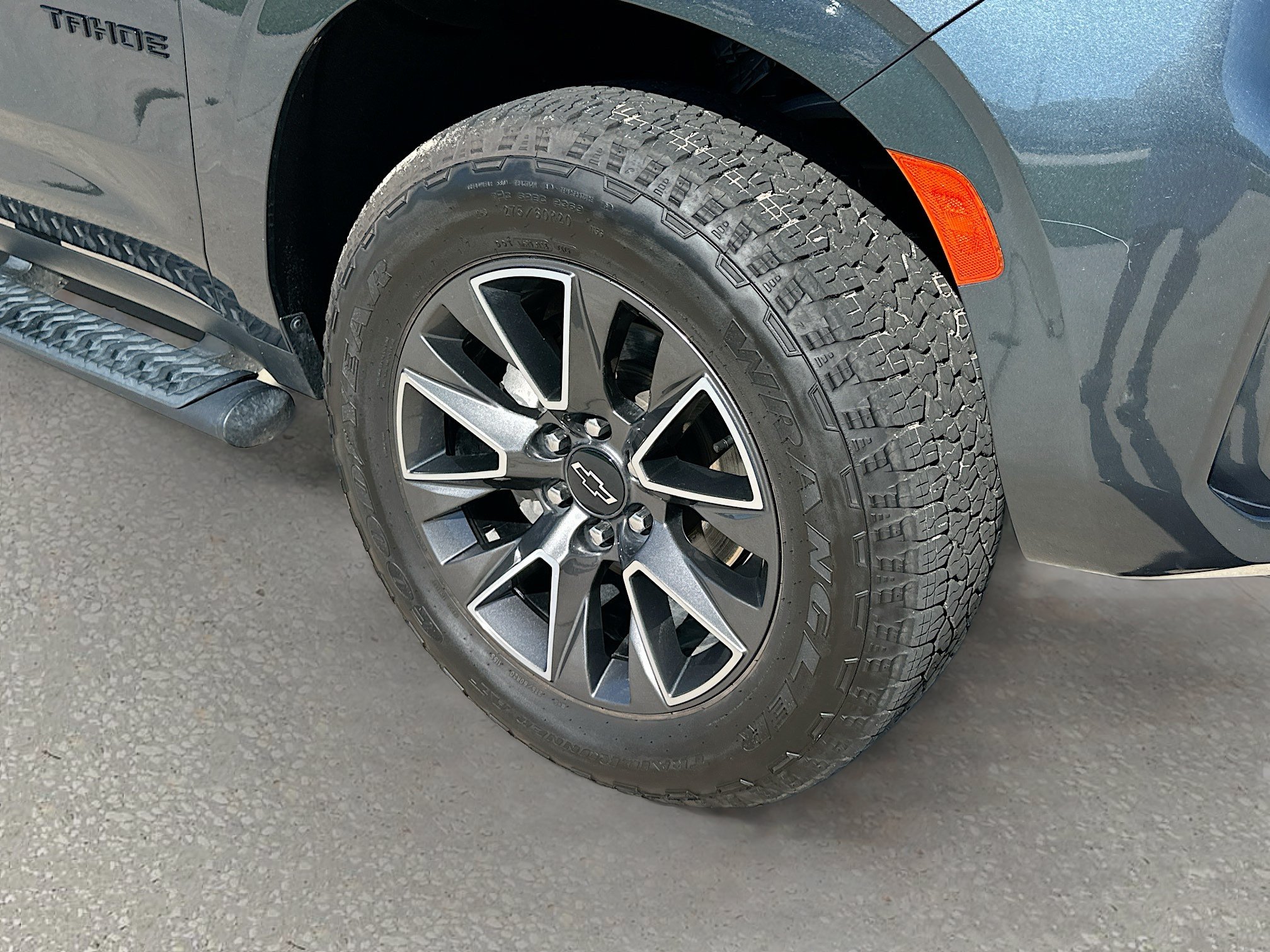 Used 2021 Chevrolet Tahoe Z71 AWD/4WD image 32