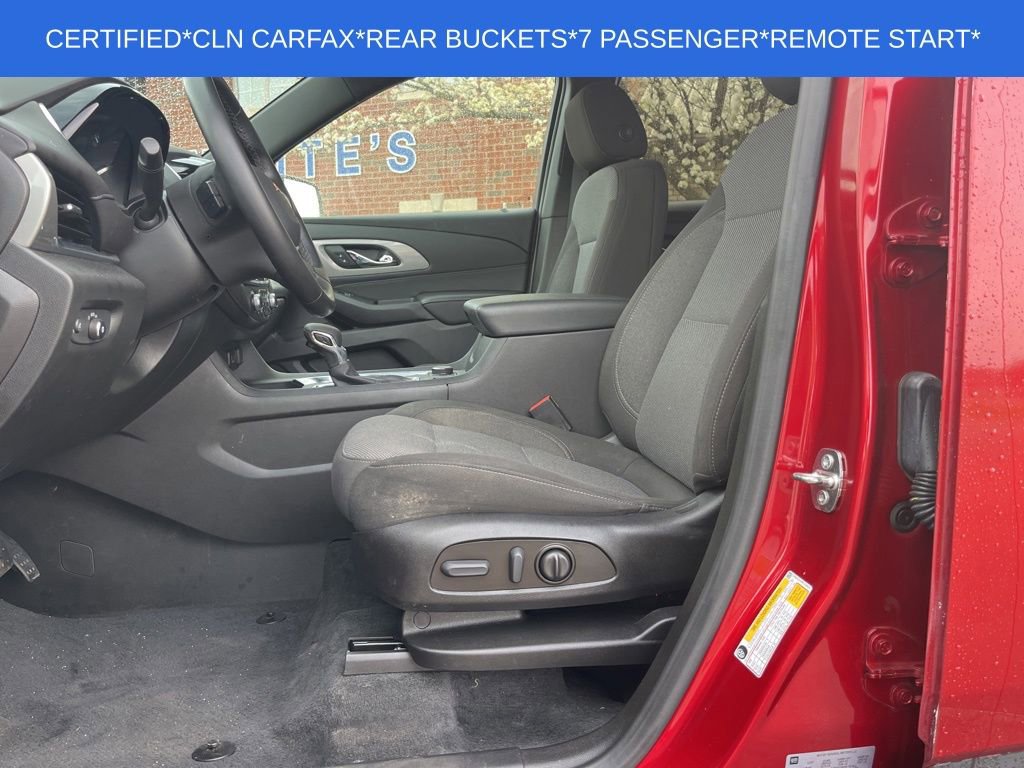 Used 2023 Chevrolet Traverse LT FWD image 16