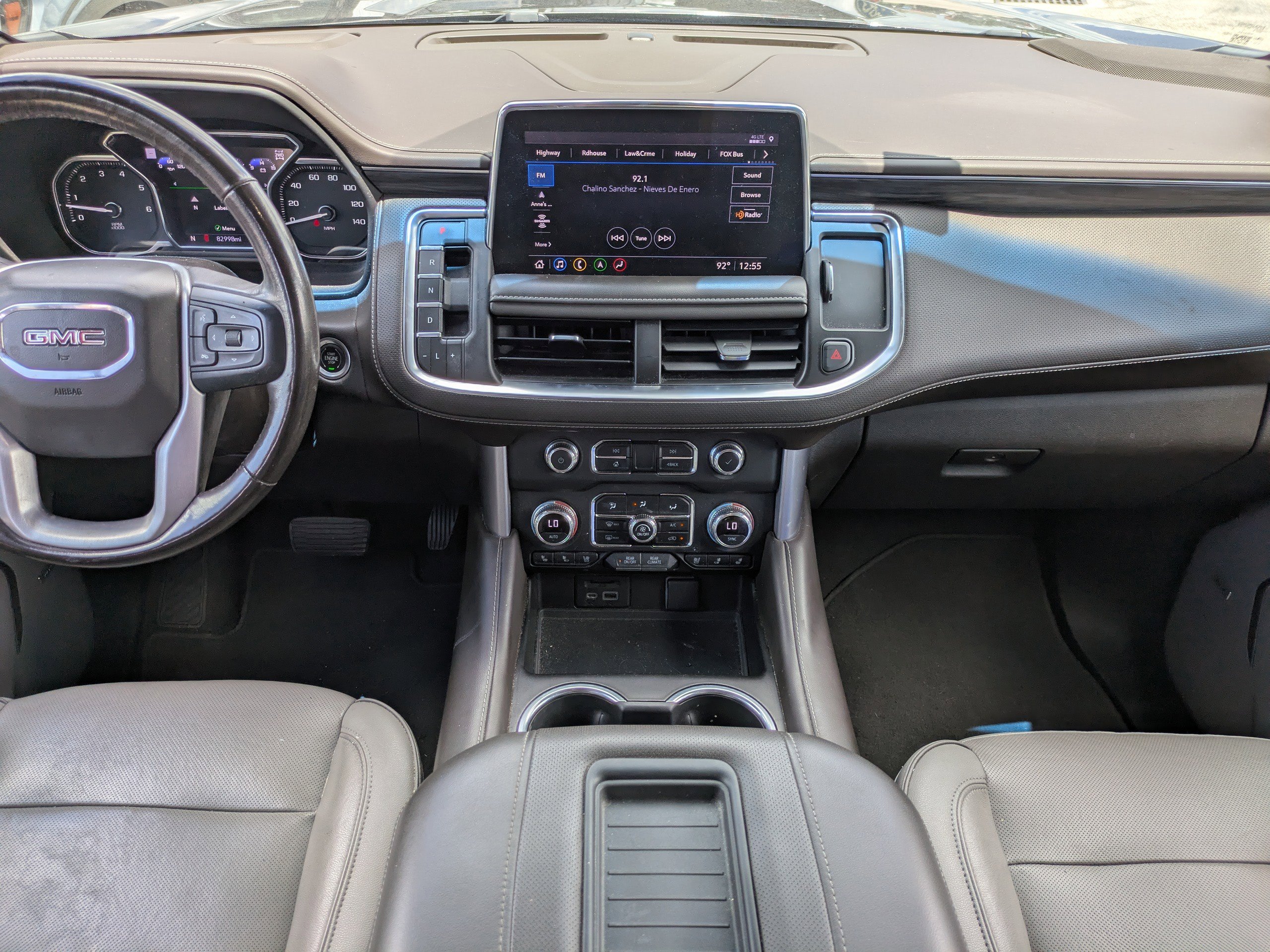 Used 2021 GMC Yukon SLT w/ SLT Premium Package AWD/4WD image 15