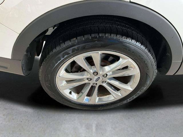 Certified 2018 Ford Explorer XLT w/ Equipment Group 202A AWD/4WD image 35