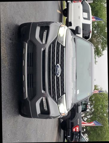 Certified 2022 Ford Explorer XLT w/ Equipment Group 202A image 2
