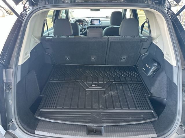 Used 2023 Nissan Rogue S AWD/4WD image 24