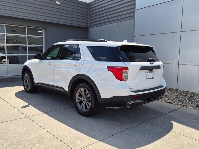 Certified 2023 Ford Explorer XLT w/ Equipment Group 202A RWD image 6
