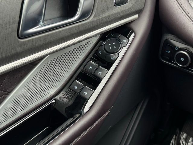 Certified 2025 Ford Explorer Platinum w/ Ultimate Package image 37