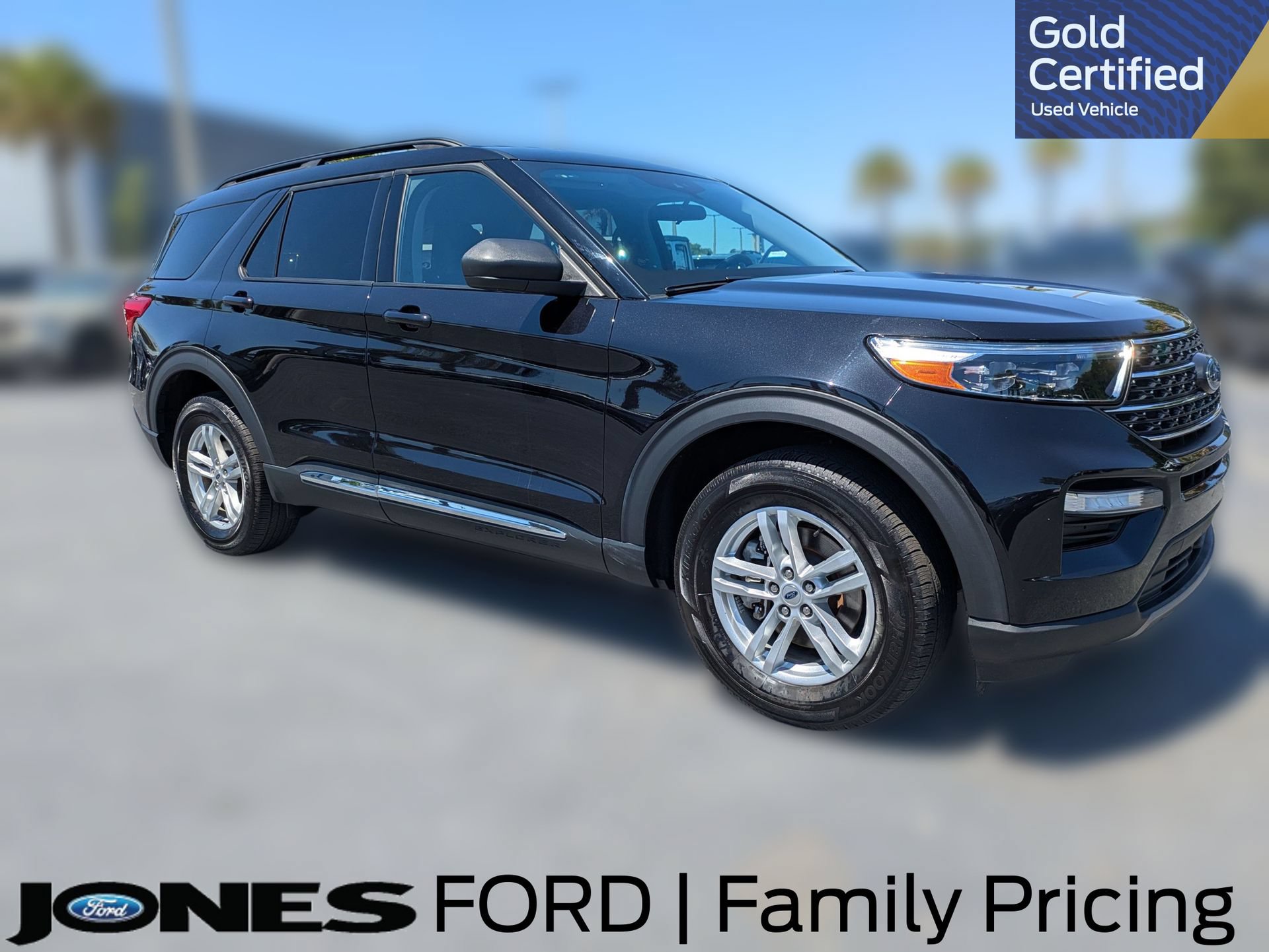 Certified 2023 Ford Explorer XLT w/ Equipment Group 202A
