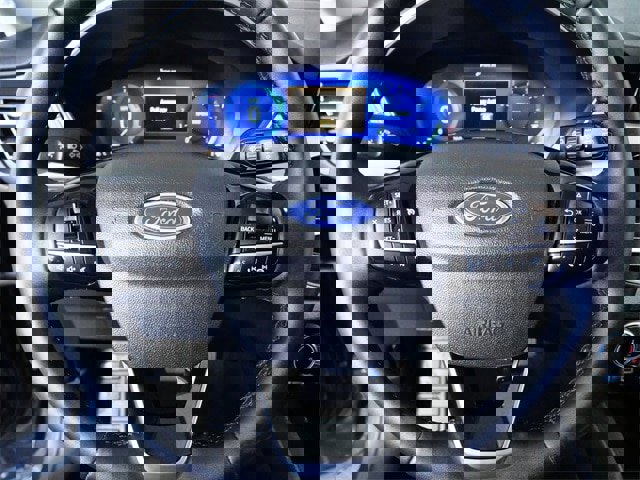 Certified 2022 Ford Escape SEL w/ Technology Package image 21