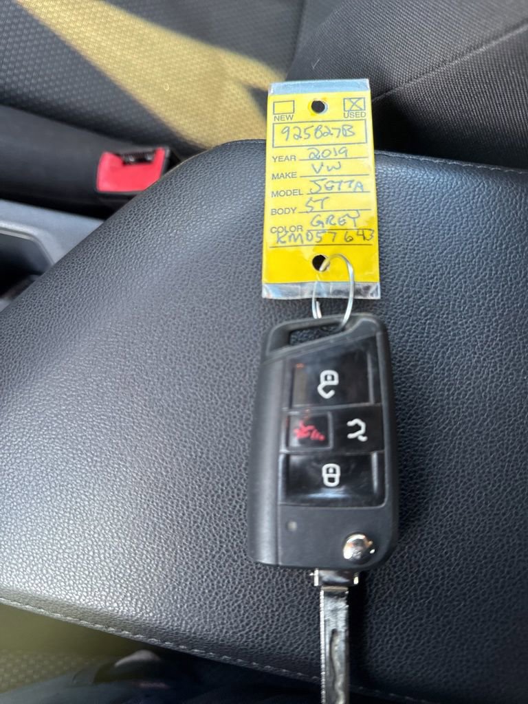 Used 2019 Volkswagen Jetta S image 39