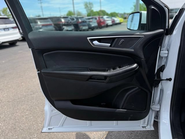 Certified 2024 Ford Edge SEL w/ Convenience Package AWD/4WD image 12