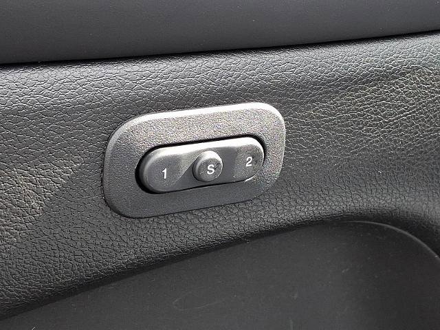 Used 2019 Jeep Grand Cherokee Overland image 28