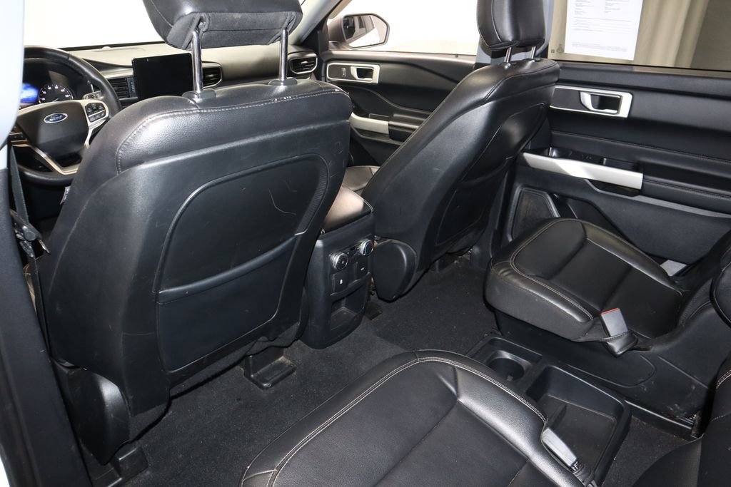 Certified 2020 Ford Explorer XLT w/ Equipment Group 202A image 21