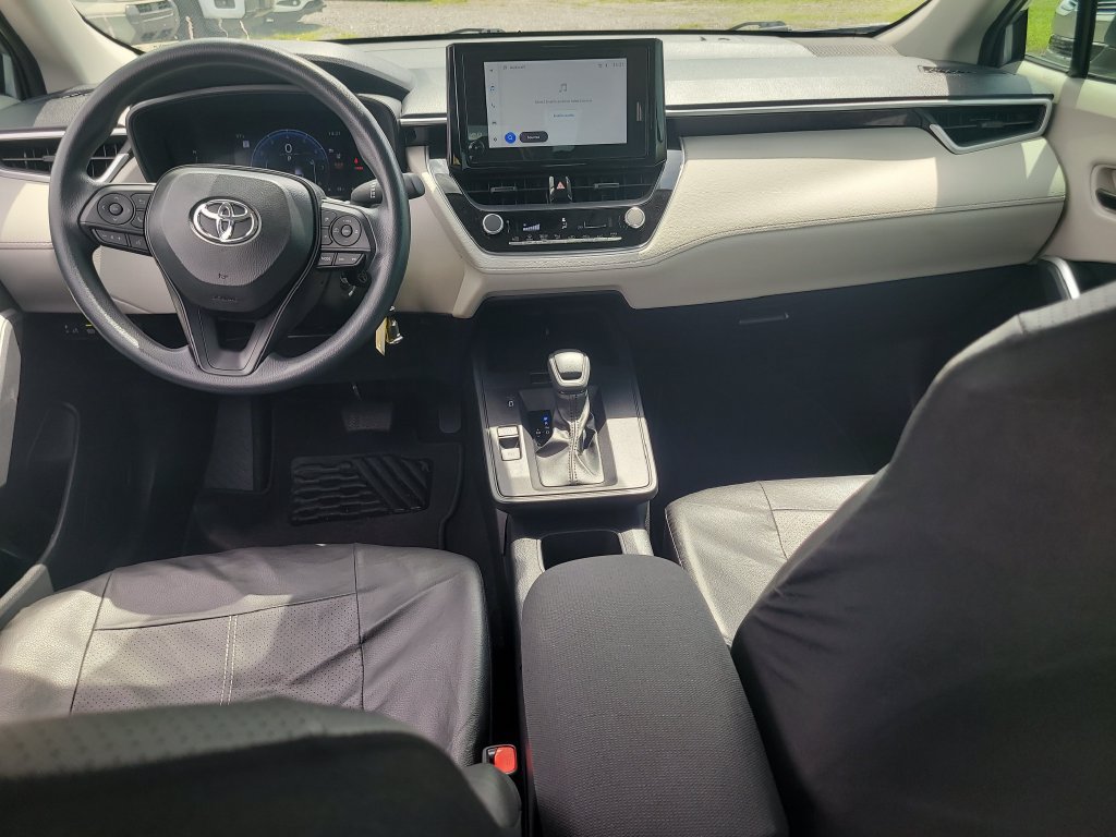 Used 2026 Toyota Corolla Cross L FWD image 11