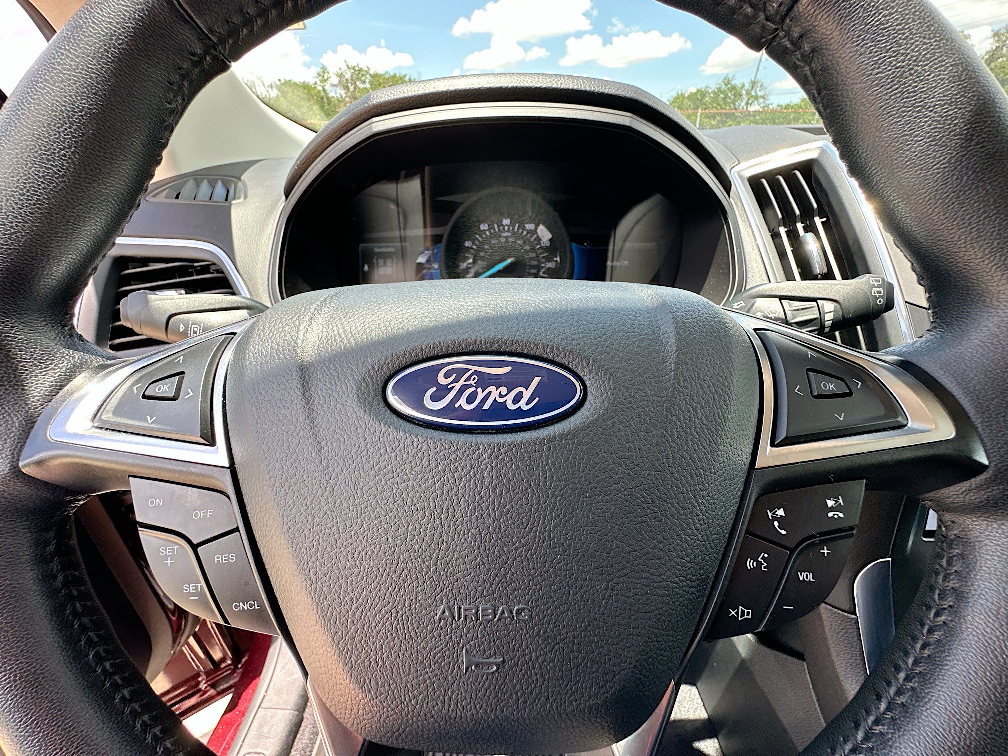 Certified 2024 Ford Edge Titanium AWD/4WD image 34