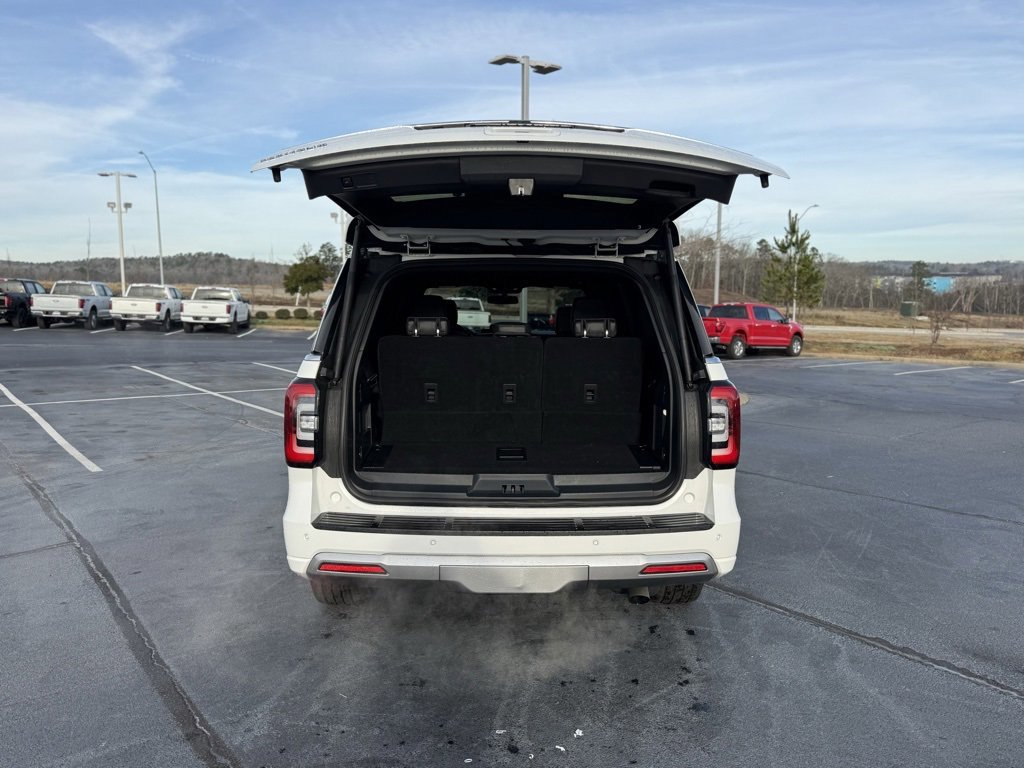 Certified 2024 Ford Expedition Platinum image 9