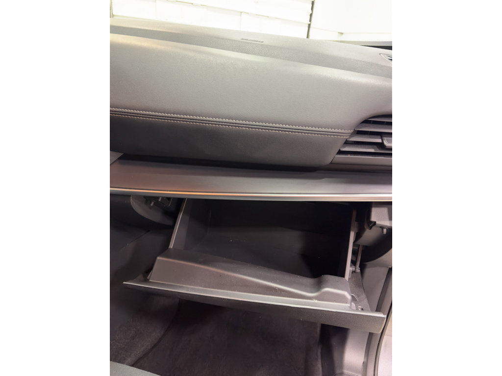 Used 2024 Nissan Rogue SV FWD image 28