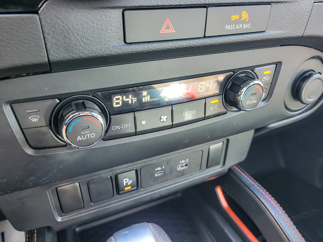 Used 2022 Nissan Frontier PRO-4X w/ Technology Package image 14