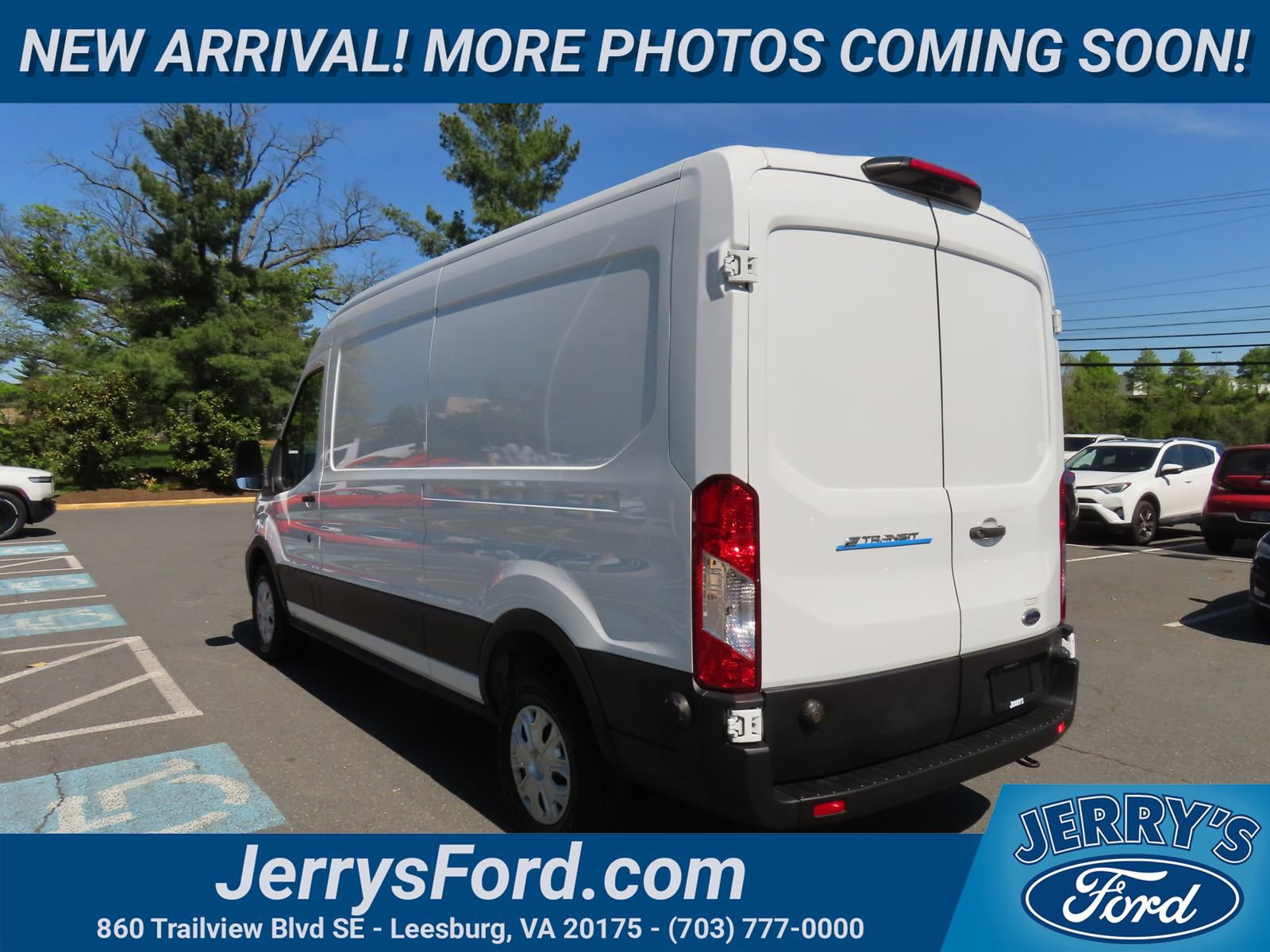 Certified 2023 Ford E-Transit Medium Roof w/ Load Area Protection Package image 4