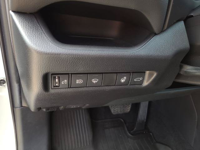 Used 2022 Toyota RAV4 TRD Off-Road AWD/4WD image 25