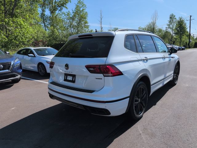 Used 2022 Volkswagen Tiguan SE R-Line AWD/4WD image 5